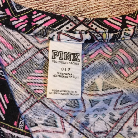 PINK by VS Shirt Bundle (3) - Picture 5 of 6